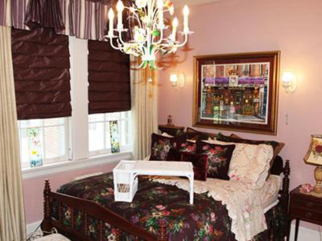 Angies B&B Wilmington Room photo
